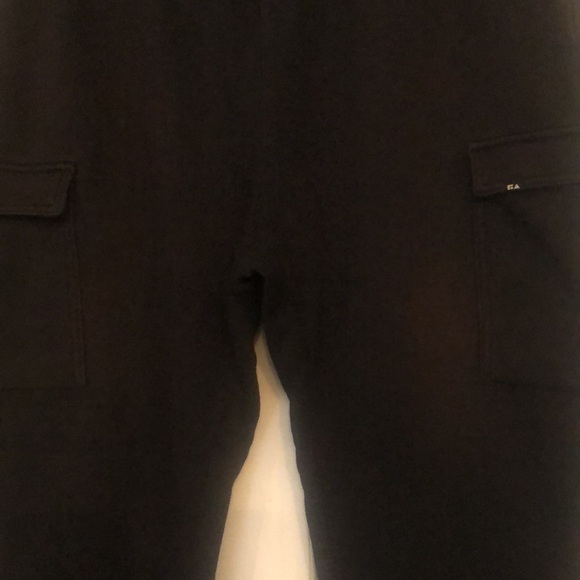 Free Assembly Men's Fleece Cargo Joggers - Picture 10 of 12